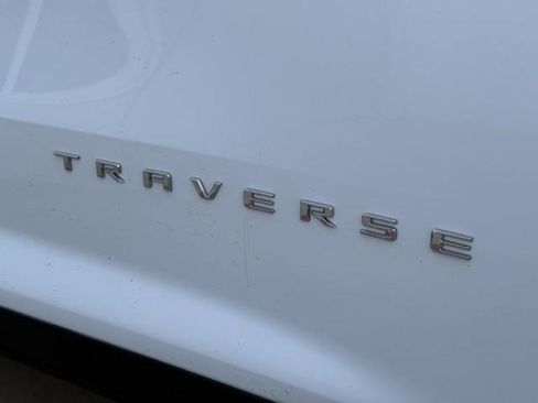 New 2026 Chevrolet Traverse LT w/ Sun and Wheel Package image 13