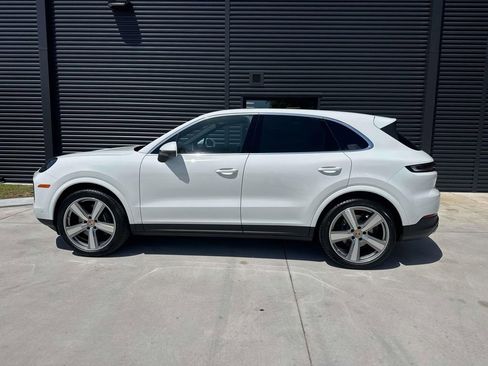 New 2026 Porsche Cayenne AWD/4WD image 2