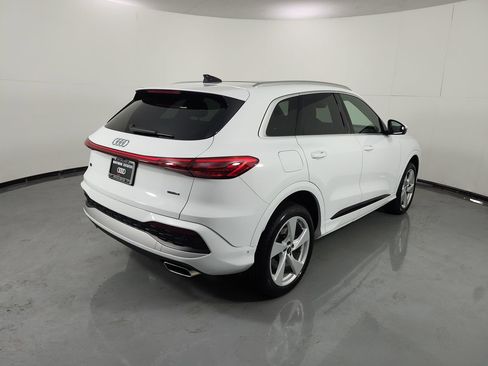 Used 2025 Audi Q5 Premium Plus w/ Premium Plus image 7