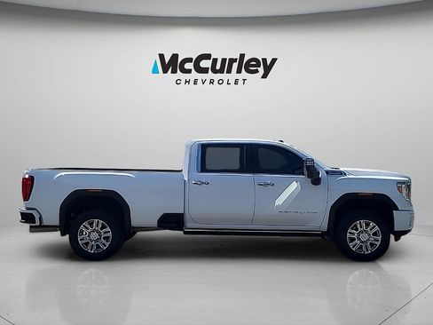 Used 2023 GMC Sierra 3500 Denali w/ Technology Package AWD/4WD image 8