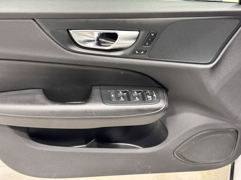 Used 2024 Volvo S60 B5 Core image 18