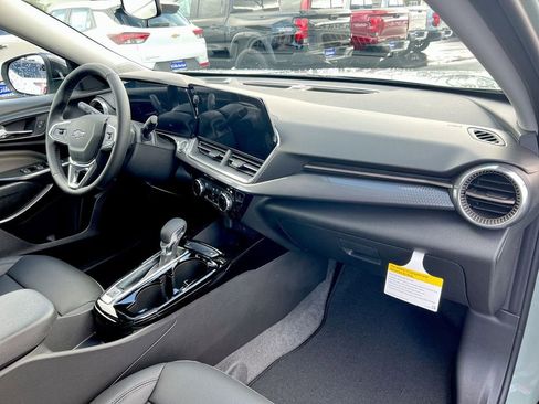 New 2026 Chevrolet Trax ACTIV w/ Driver Confidence Package FWD image 23