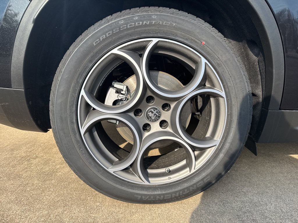 New 2026 Alfa Romeo Stelvio Sprint AWD/4WD image 24