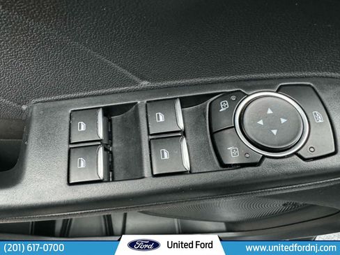 Used 2022 Ford Escape SEL w/ SEL Stealth AWD Package image 11