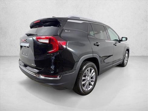 Used 2024 GMC Terrain SLT AWD/4WD image 3