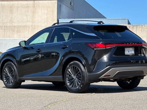 Used 2025 Lexus RX 350h w/ Convenience Package image 7