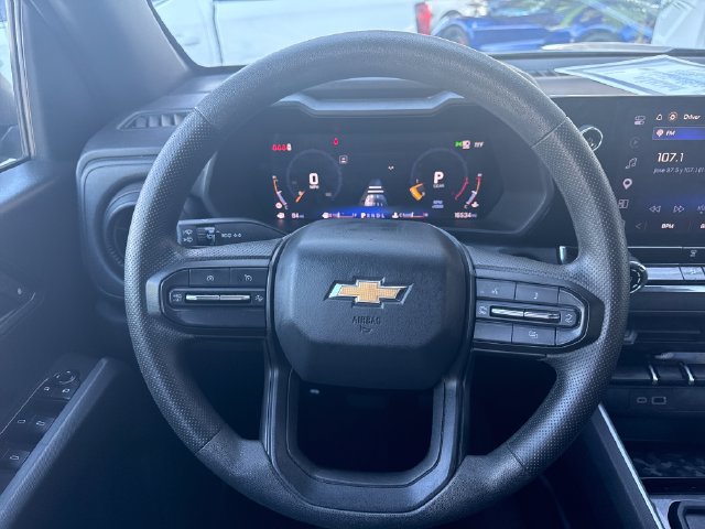 Used 2025 Chevrolet Colorado W/T RWD image 15