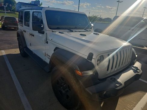 Certified 2018 Jeep Wrangler Unlimited Sport AWD/4WD image 3