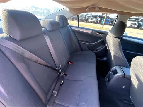 Used 2015 Volkswagen Jetta SE image 15