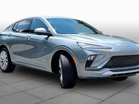 Used 2025 Buick Envista Avenir FWD image 2