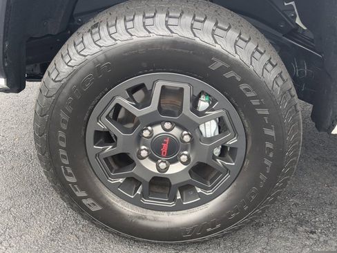 Used 2024 Toyota Tacoma SR5 image 11