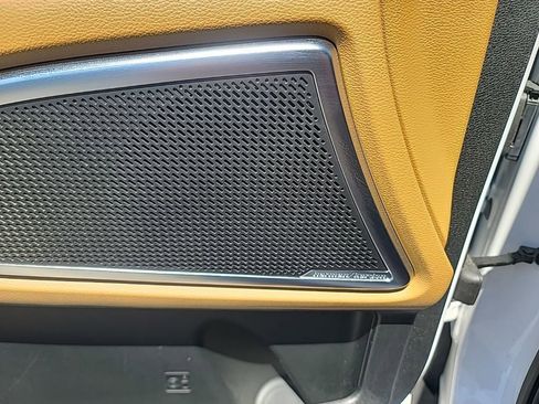 Used 2022 Kia Telluride SX w/ Towing Package image 24