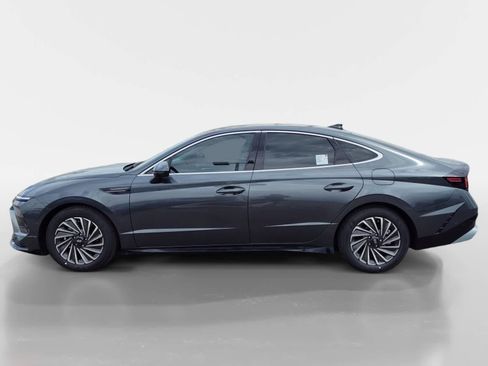 New 2025 Hyundai Sonata Limited image 2