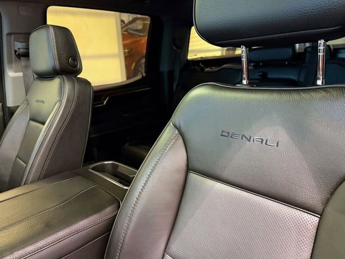 Used 2023 GMC Sierra 1500 Denali w/ Technology Package image 11