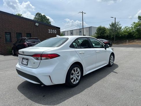 Used 2021 Toyota Corolla LE image 7