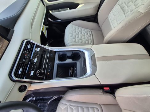 New 2026 Nissan Armada Platinum RWD image 24