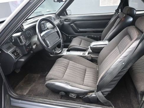Used 1993 Ford Mustang LX image 15