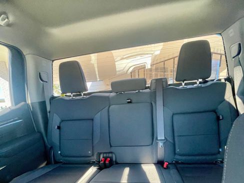 New 2026 GMC Sierra 1500 Elevation image 18