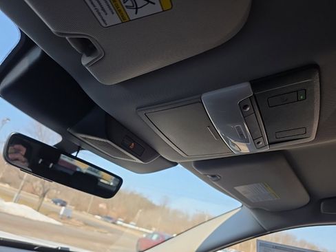 New 2026 Nissan Pathfinder SL image 29