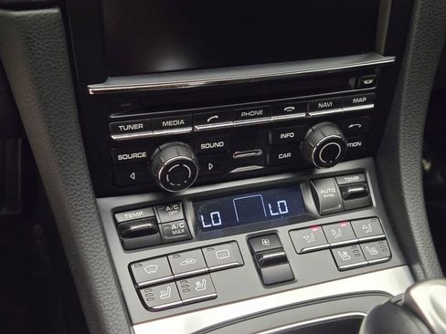 Used 2014 Porsche 911 Carrera RWD image 37