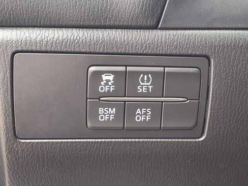 Used 2014 MAZDA MAZDA3 s Grand Touring image 18