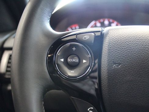 Used 2017 Honda Accord Sport image 27