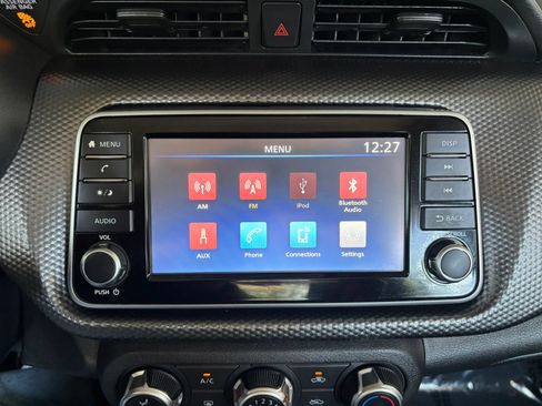 Used 2020 Nissan Kicks S FWD image 28