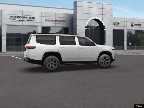 New 2026 Jeep Grand Wagoneer Limited w/ HD Trailer Tow Package image 15