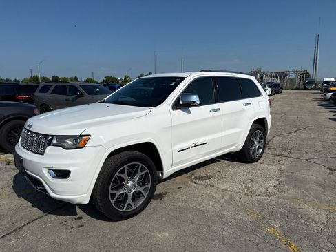 Used 2019 Jeep Grand Cherokee Overland AWD/4WD image 10