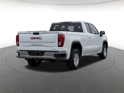 Used 2022 GMC Sierra 1500 SLE image 5