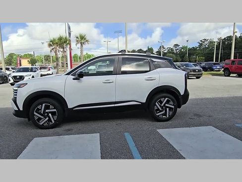 New 2026 Nissan Kicks SV FWD image 23