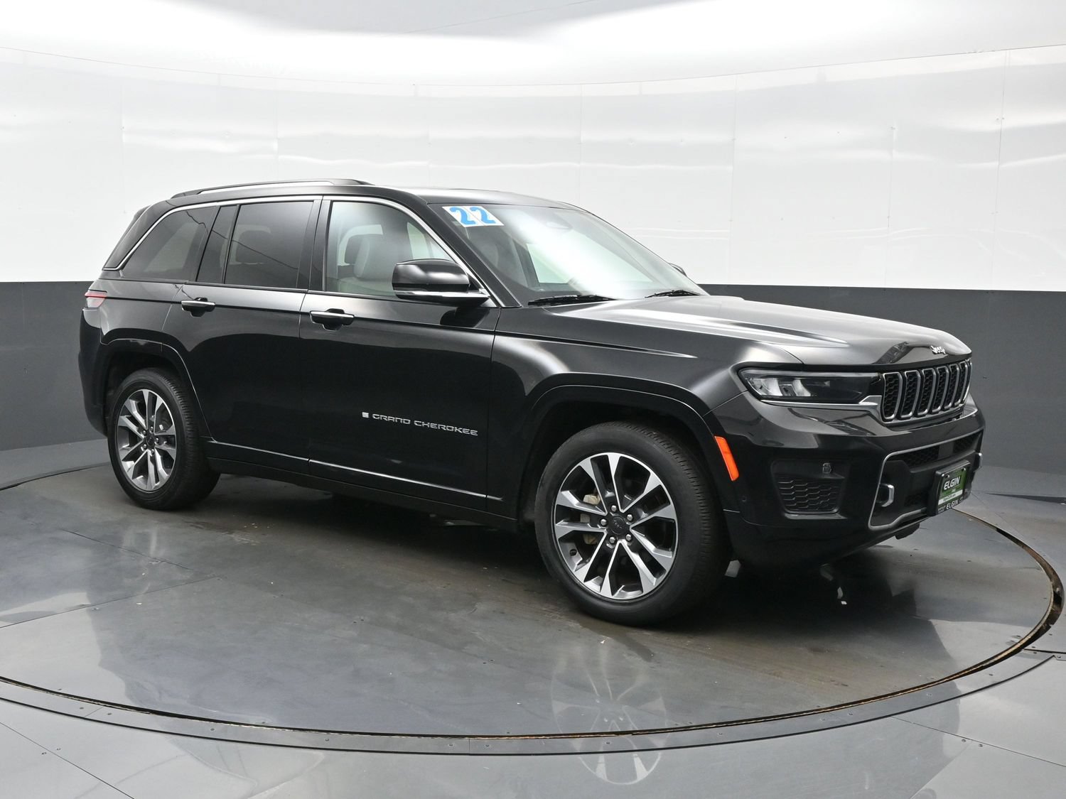 Used 2022 Jeep Grand Cherokee Overland AWD/4WD image 11