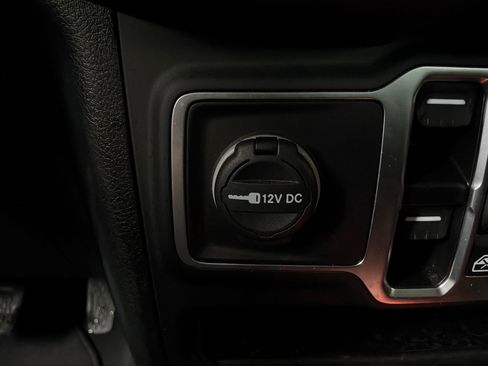 Used 2025 Jeep Wrangler Unlimited Sport AWD/4WD image 21