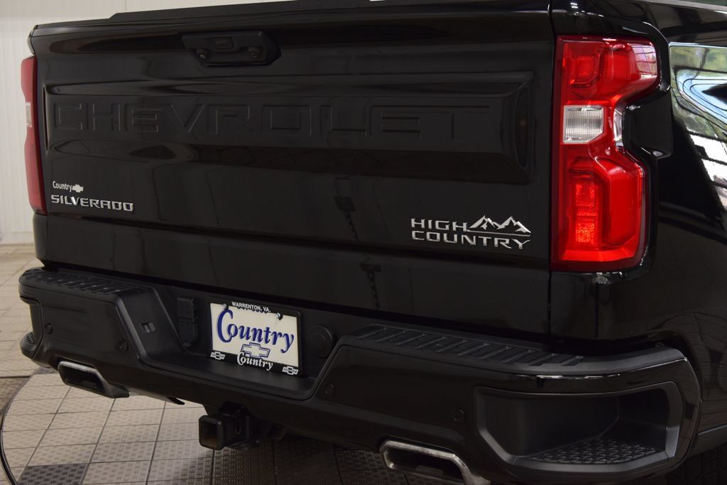 Used 2023 Chevrolet Silverado 1500 High Country w/ High Country Premium Package AWD/4WD image 22