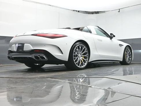 Used 2023 Mercedes-Benz SL 63 AMG 4MATIC image 33