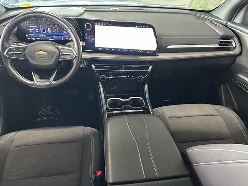 Used 2024 Chevrolet Traverse LT AWD/4WD image 10