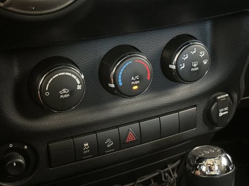 Used 2013 Jeep Wrangler Unlimited Sport AWD/4WD image 18