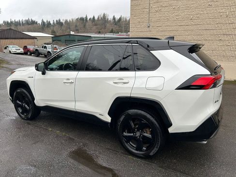 Used 2019 Toyota RAV4 XSE w/ Carpet Mat Package image 7