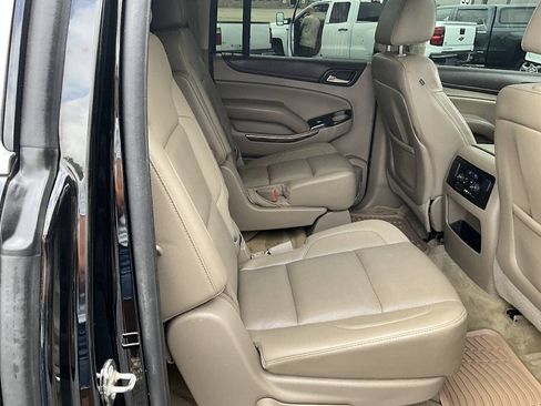 Used 2015 GMC Yukon XL SLT w/ Open Road Package AWD/4WD image 16