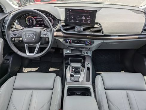 Used 2022 Audi Q5 e Premium AWD/4WD image 16