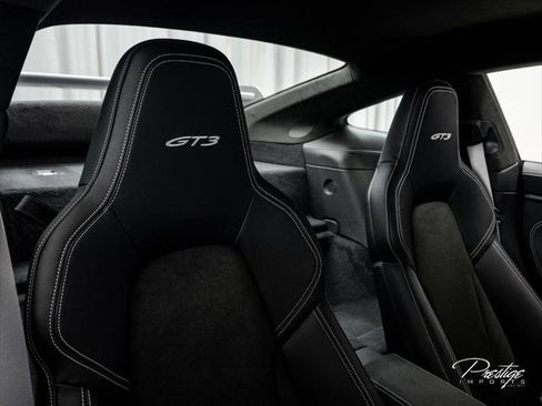 Used 2026 Porsche 911 GT3 w/ Chrono Package RWD image 25