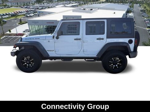 Certified 2016 Jeep Wrangler Unlimited Rubicon w/ Connectivity Group image 9