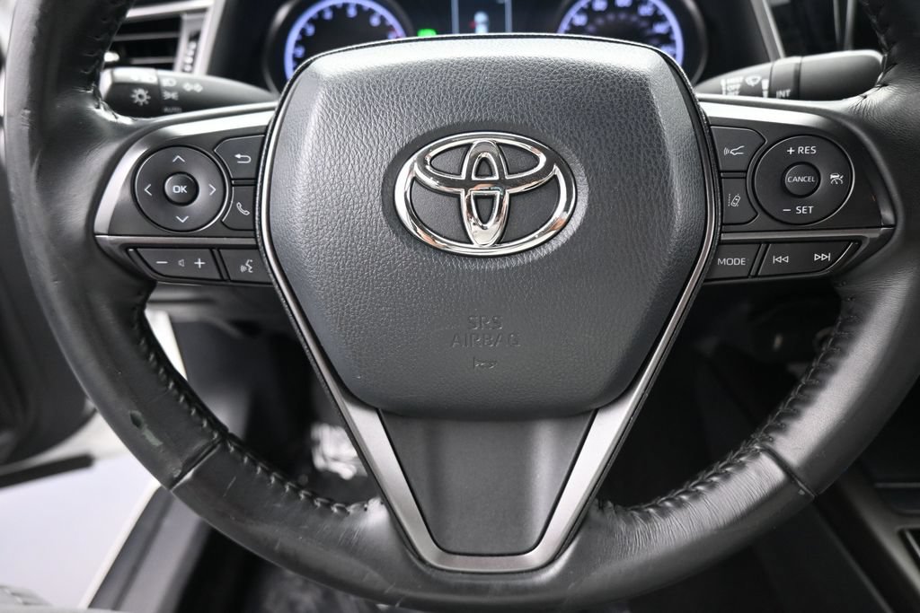 Used 2022 Toyota Camry SE w/ Convenience Package FWD image 32