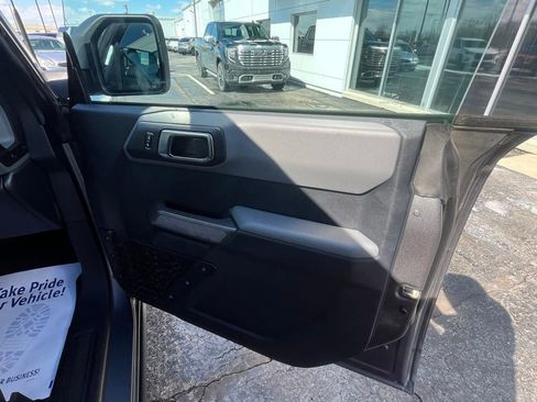 Used 2022 Ford Bronco Black Diamond image 28