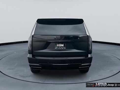 Used 2025 Cadillac Escalade Sport Platinum AWD/4WD image 6
