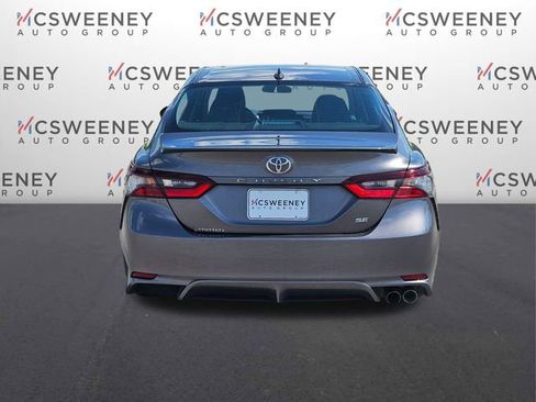 Used 2024 Toyota Camry SE FWD image 4