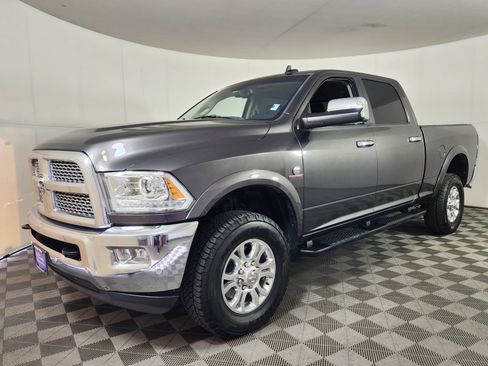 Used 2018 RAM 2500 Laramie image 3