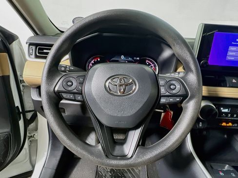 Used 2024 Toyota RAV4 LE FWD image 17