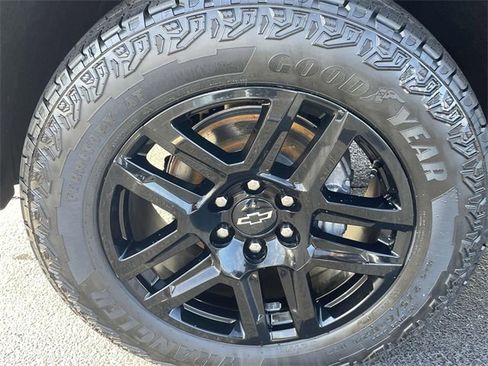 Certified 2024 Chevrolet Silverado 1500 Custom w/ Turbomax Blackout Package image 8