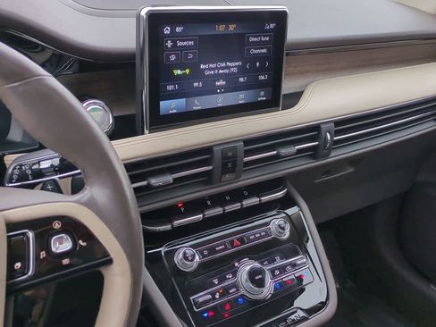 Used 2022 Lincoln Corsair Reserve w/ Equipment Group 201A image 28